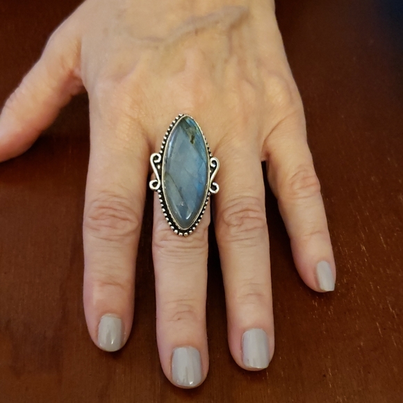 Sterling 925 silver and labradorite - Picture 2 of 3